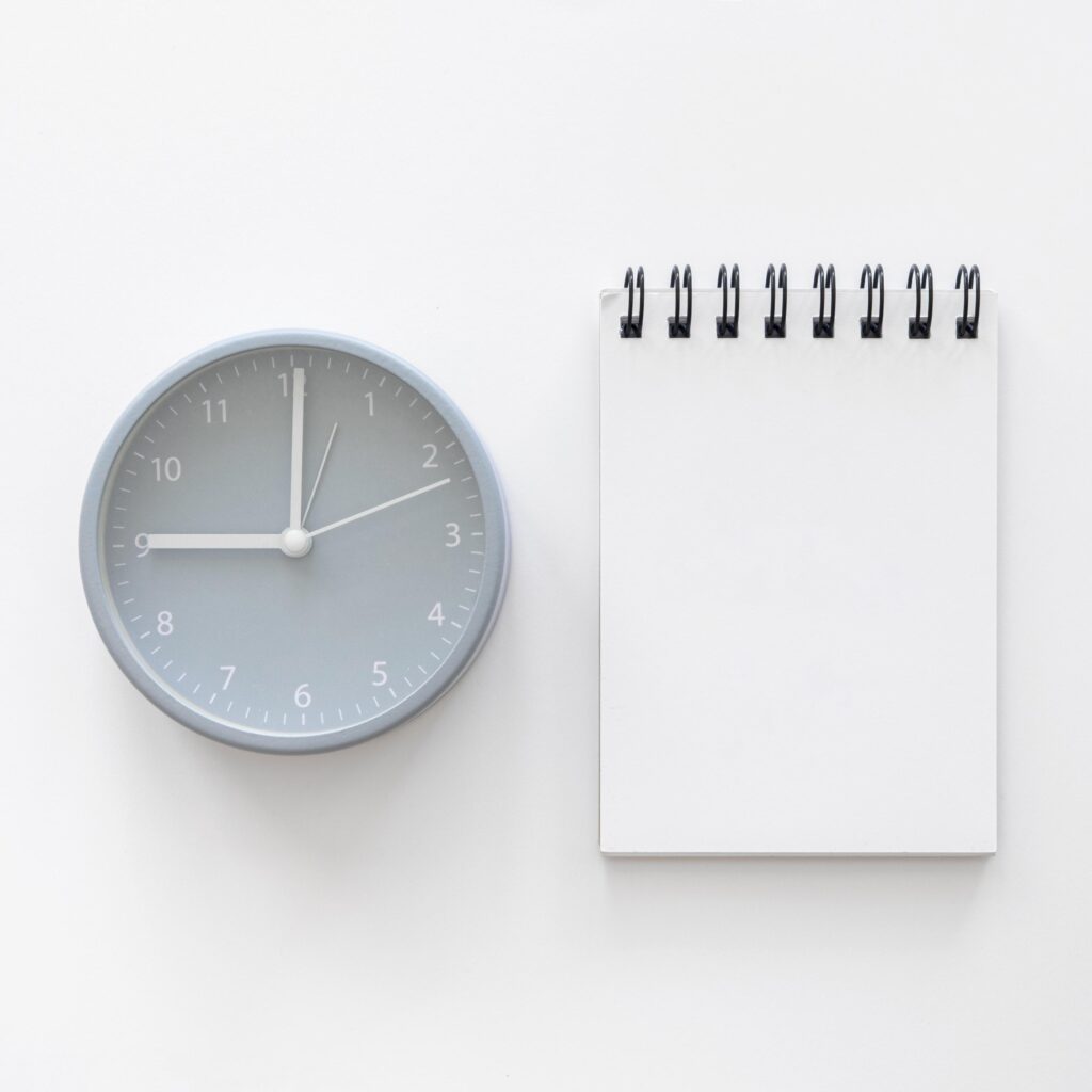 flat-lay-blue-monday-concept-with-copy-space Control Horario